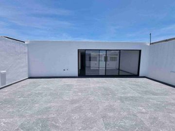 CASA EN VENTA CON ACABADOS DE LUJO EN LOMAS DE ANGELOPOLIS, PUEBLA CON 5 RECAMARAS Y SALÓN DE USOS MÚLTIPLES CON TERRAZA