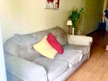 Departamento en primer piso con jardín y terrazs