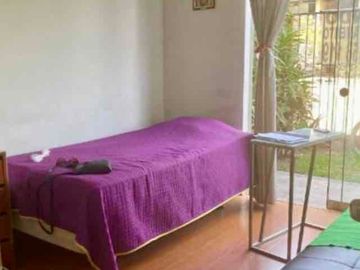 Departamento en primer piso con jardín y terrazs