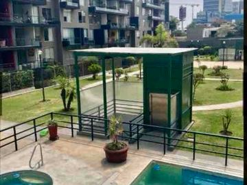 Departamento en primer piso con jardín y terrazs