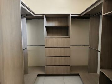 PROPIEDAD DE USO COMERCIAL PARA CLÍNICA U OFICINAS EN COLONIA DEL VALLE
