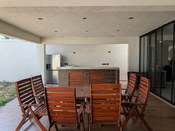 PROPIEDAD DE USO COMERCIAL PARA CLÍNICA U OFICINAS EN COLONIA DEL VALLE