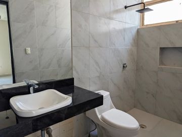 PROPIEDAD DE USO COMERCIAL PARA CLÍNICA U OFICINAS EN COLONIA DEL VALLE
