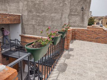 RENTO CASA AMUEBLADA EN FRACC. RESIDENCIAL SAN JAVIER EN BODEGA AURRERA EN SAN MIGUEL DE ALLENDE GUANAJUATO