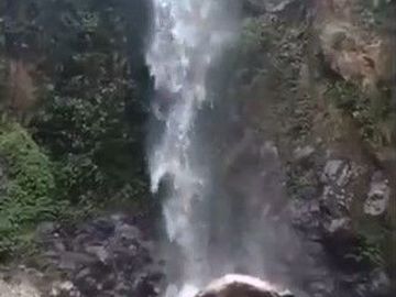 Tanah Potensi Wisata Air Terjun & Kebun Teh seluas 73 Ha di Puncak Mulya, Pangalengan. Propinsi Jawa Barat.