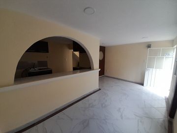 Casa Económica en Renta en Santa Ana Tlapaltitlán ,Toluca| 2 Recámaras