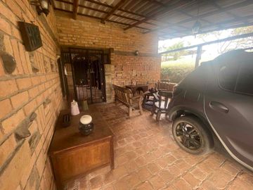 SE VENDE ☕🌳 ¡ESPECTACULAR FINCA  Y DE DESCANSO EN TIMBÍO, CAUCA! 🌳☕¡Una inversión estratégica que ya está produciendo! Espectacular propiedad rural de 16.763 m² en total, disponible completa o por lotes independientes con ESCRITURA INDIVIDUAL.📌ÁREA 16.763 mts2