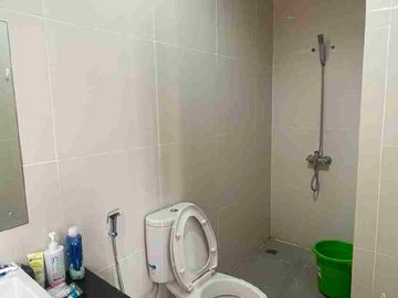 Jual Rumah 3 Lantai Grand Wisata Z Living Semi furnished & Strategis