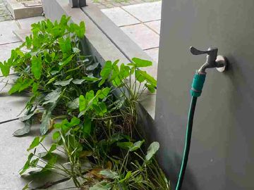 Jual Rumah 3 Lantai Grand Wisata Z Living Semi furnished & Strategis