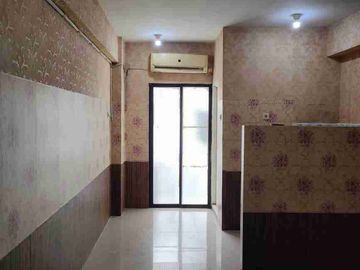 Jual Rumah 3 Lantai Grand Wisata Z Living Semi furnished & Strategis