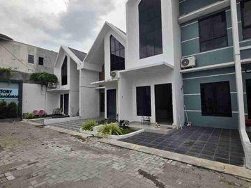 RUMAH MEWAH DI SETIABUDI MEDAN SIAP HUNI LOKASI DALAM KOMPLEK