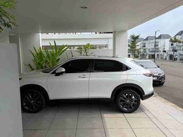Dijual Rumah Posisi di Hook Summarecon Bogor.Full Furnished.