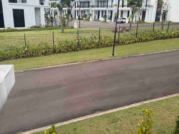 Dijual Rumah Posisi di Hook Summarecon Bogor.Full Furnished.
