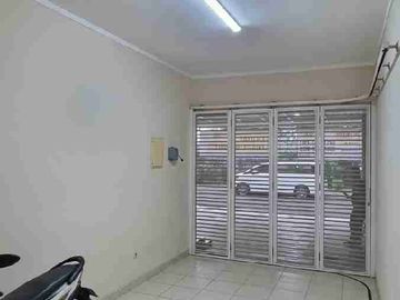Dijual Rumah Baru Renovasi SHM 4+1 KT di Summarecon Bekasi