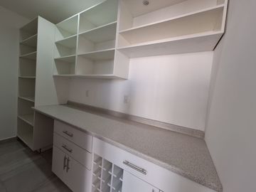 CASA EN RENTA EN ZIBATA QUERETARO CON DOBLE ALTURA Y ROOF GARDEN | PRIVADA AMATISTA