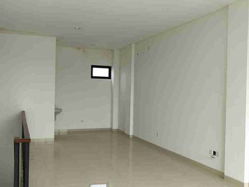 Ruko baru 3 Lantai Enchante Business Park BSD hadap jalan raya disewakan