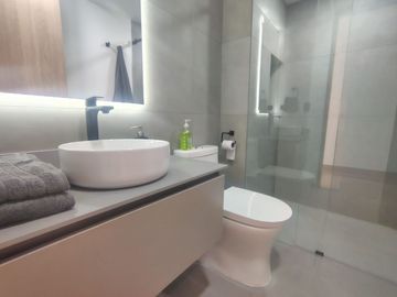 Apartamento Amoblado en Arriendo en Castropol, Poblado Medellín Antioquia