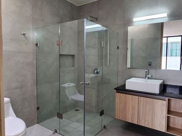 Casa en Renta de 4 Recamaras en Solares Residencial Zapopan