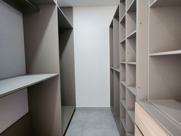 Casa en Renta de 4 Recamaras en Solares Residencial Zapopan