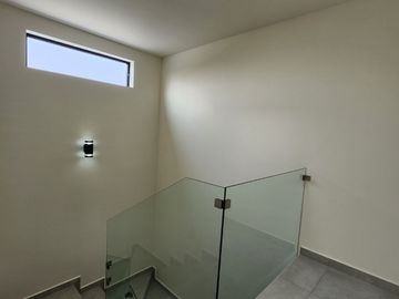 Casa en Renta de 4 Recamaras en Solares Residencial Zapopan