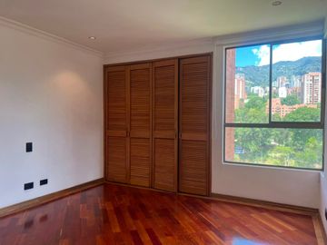 Apartamento en Arriendo en Los Balsos,Poblado Medellín Antioquia