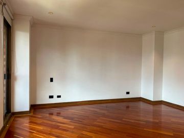 Apartamento en Arriendo en Los Balsos,Poblado Medellín Antioquia