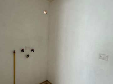 DEPARTAMENTO EN VENTA CERCA DE LAS AGUILAS
