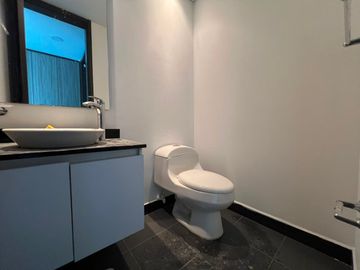 Apartamento en Arriendo en Castropol ,Poblado Medellin Antioquia