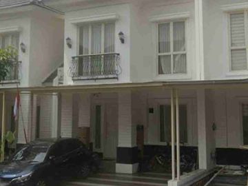 rumah 2 lantai siap huni cluster lamonte torena grand wisata