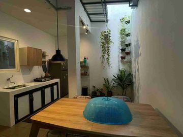 rumah 2 lantai siap huni cluster lamonte torena grand wisata