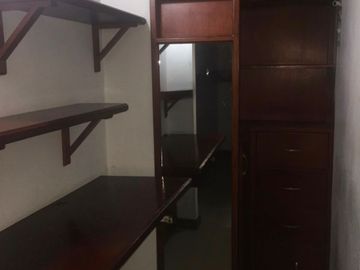 ARRIENDO CASA, ROBLEDO, SENDERO ROBLEDALES