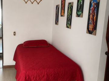 ARRIENDO CASA, ROBLEDO, SENDERO ROBLEDALES