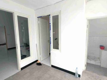 sewa Rumah Klampis Semolo Barat area Sukolilo Siap Huni