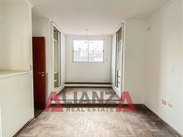 Hermosa Casa en San Lorenzo - 4 Dorm, 2 Baños, Terraza, Placares Empotrados!