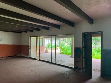 Casa - Terreno en Venta en Ciudad del Sol en Zapopan, Jalisco