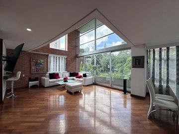 Apartamento Amoblado en Venta en el Tesoro,Poblado Medellin Antioquia