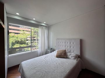Apartamento Amoblado en Venta en el Tesoro,Poblado Medellin Antioquia