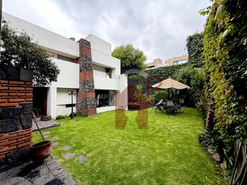 Venta Casa cerca Plaza San Jeronimo