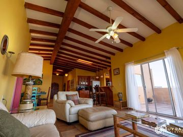 Casa con vista al mar en Ensenada