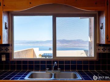 Casa con vista al mar en Ensenada