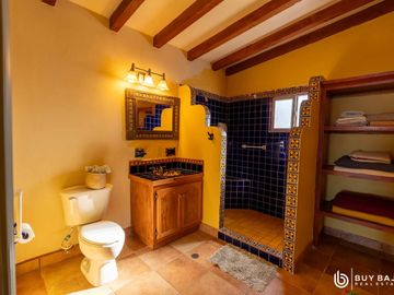 Casa con vista al mar en Ensenada