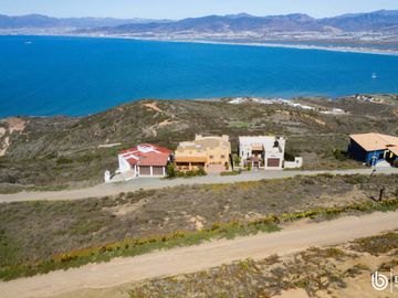 Casa con vista al mar en Ensenada