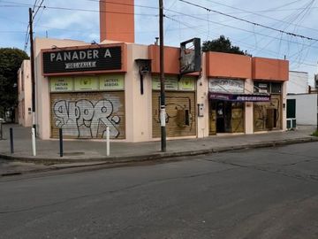 San Fernando Local Comercial Vidriera - Baño