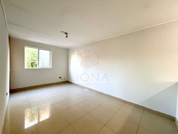 Casa En Arriendo En Maipú | 4 Dormitorios | 3 Baños | 109 M²