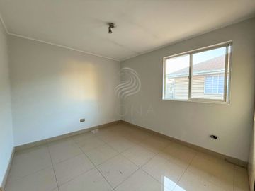 Casa En Arriendo En Maipú | 4 Dormitorios | 3 Baños | 109 M²