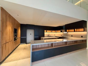 Exclusivo Penthouse en Renta | Paseo de la Asunción, Metepec (400 m² con Amenidades de Lujo)