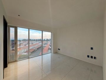 Exclusivo Penthouse en Renta | Paseo de la Asunción, Metepec (400 m² con Amenidades de Lujo)