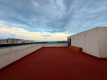 Exclusivo Penthouse en Renta | Paseo de la Asunción, Metepec (400 m² con Amenidades de Lujo)