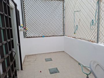 CASA EN VENTA BRISAS DEL PEDREGAL LEÓN, GTO. ZONA SUR. FRACC. PRIVADO CON ALBERCA A UNOS PASOS DE BLVD LA LUZ.
