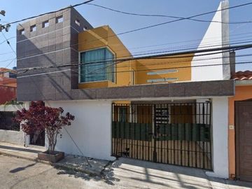 VENTA DE CASA EN  Tabachines 208 Colonia Villa de las Flores,  Sn. Francisco Coacalco, Estado de México